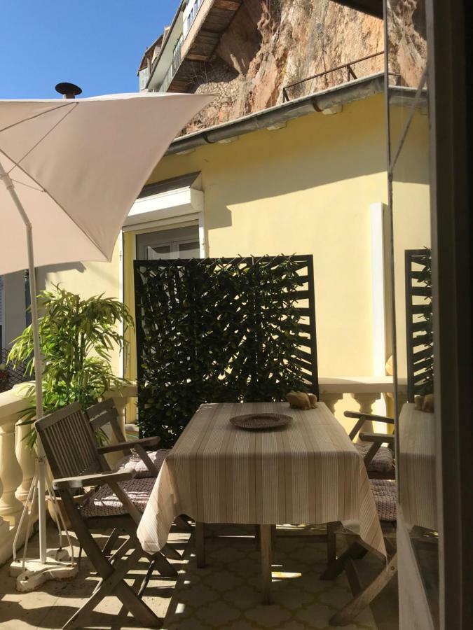 Les Citronniers Apartamento Villefranche-sur-Mer Exterior foto